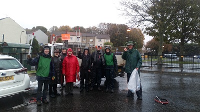 Wet litter pick volunteers