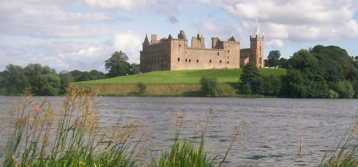 Linlithgow Loch, Palace and St Michael's Church